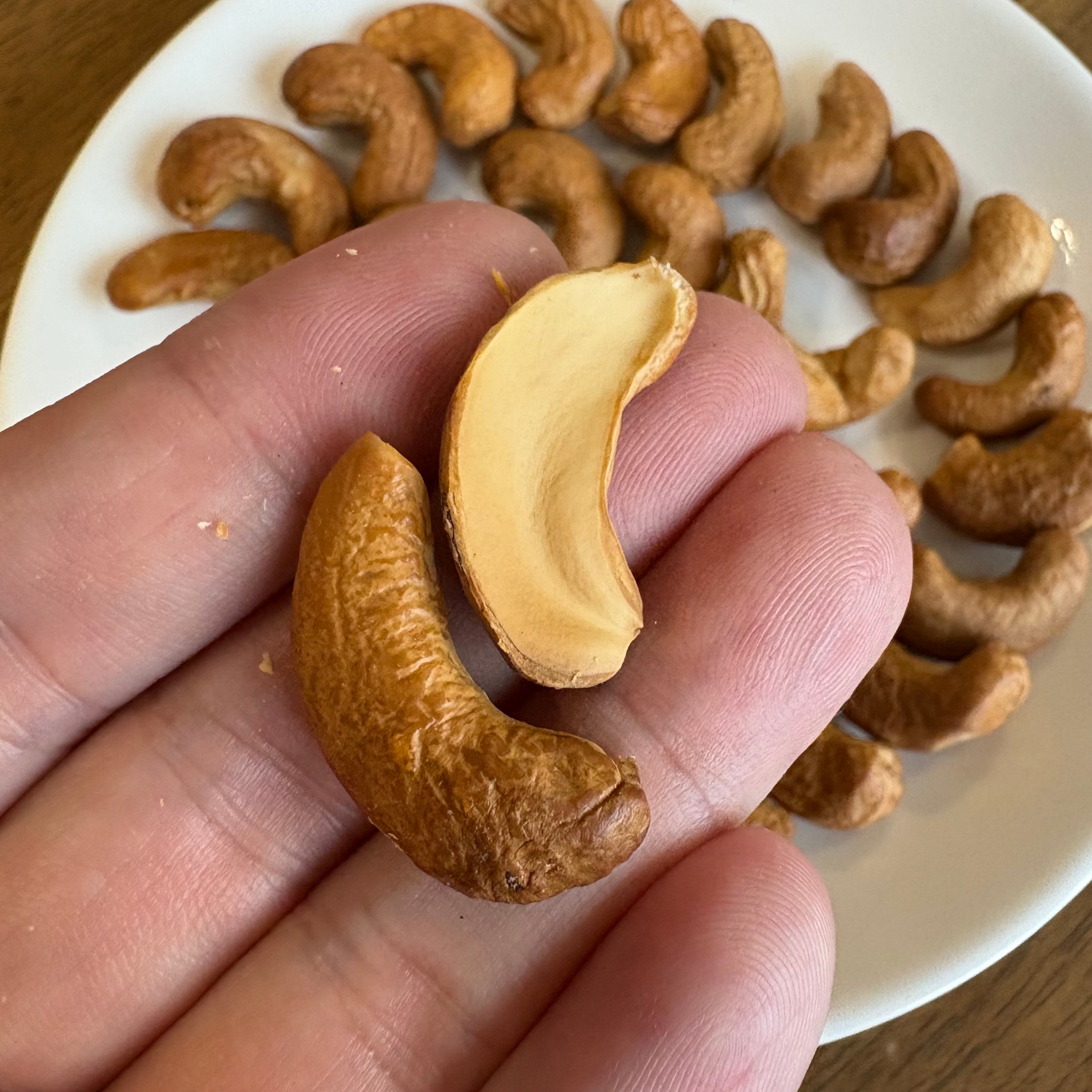 OKA-OKA cashew snack